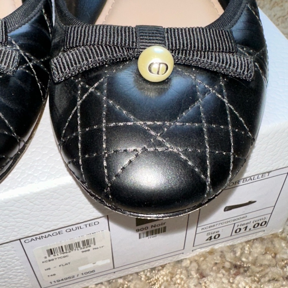 Dior Black Quilted Cannage Flats with Bow and Pearl Size 40. GREAT CONDITION - Picture 6 of 12